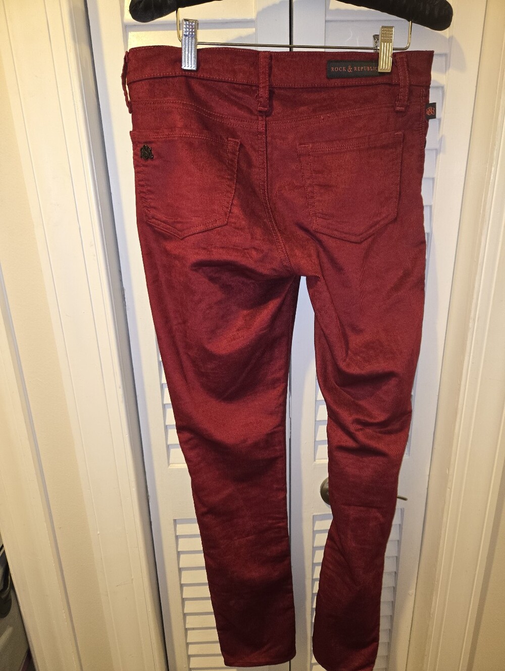 Rock & Republic Burgundy Red Corduroy Low Rise Skinny Pants Size 4 Soft Ribbed - Picture 8 of 12